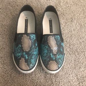 Alice & Olivia slip ons